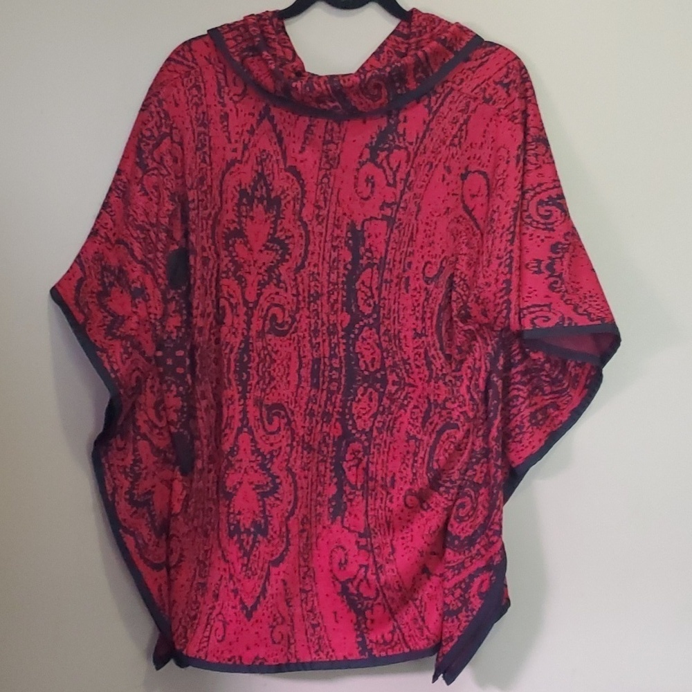Cleo size large/xlarge sweater